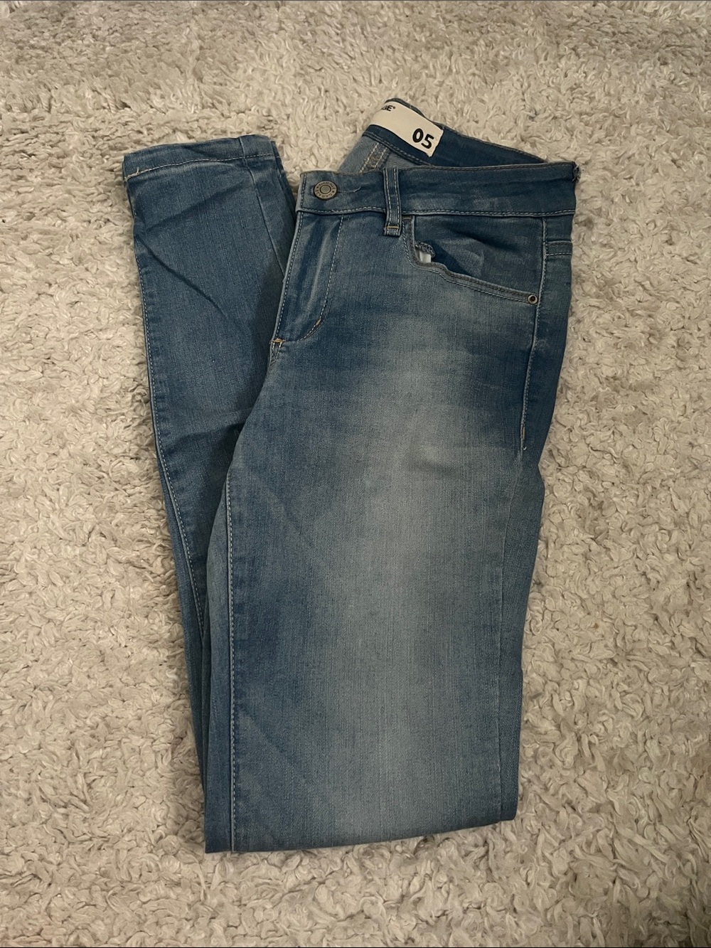 Garage Women’s Skinny Jeans in Medium Blue Wash